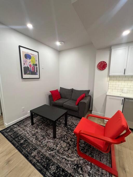 Newly Built 2Bedroom In Seton Se Calgary Bagian luar foto